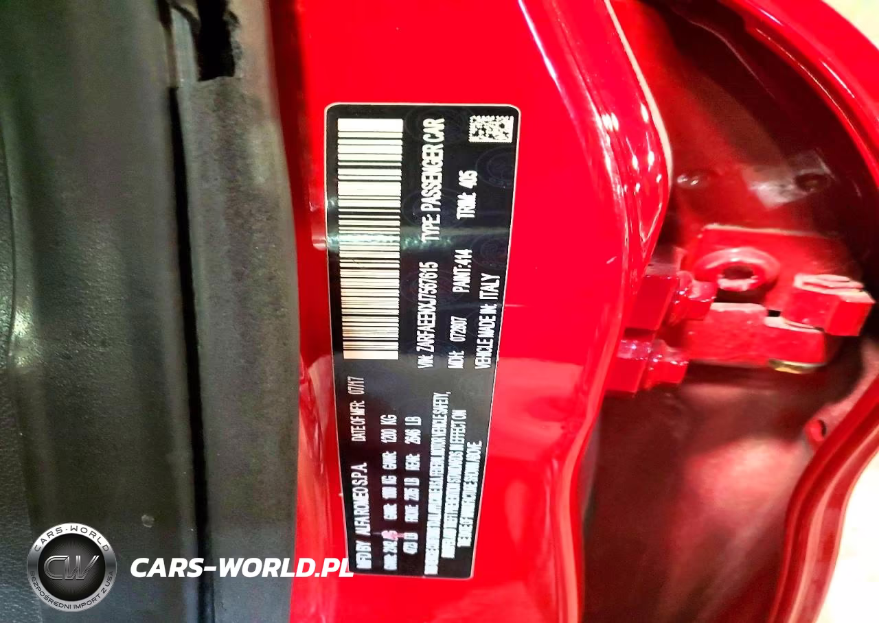 2018 Alfa Romeo Giulia Ti Q4 VIN:ZARFAEENXJ7567615 - 12