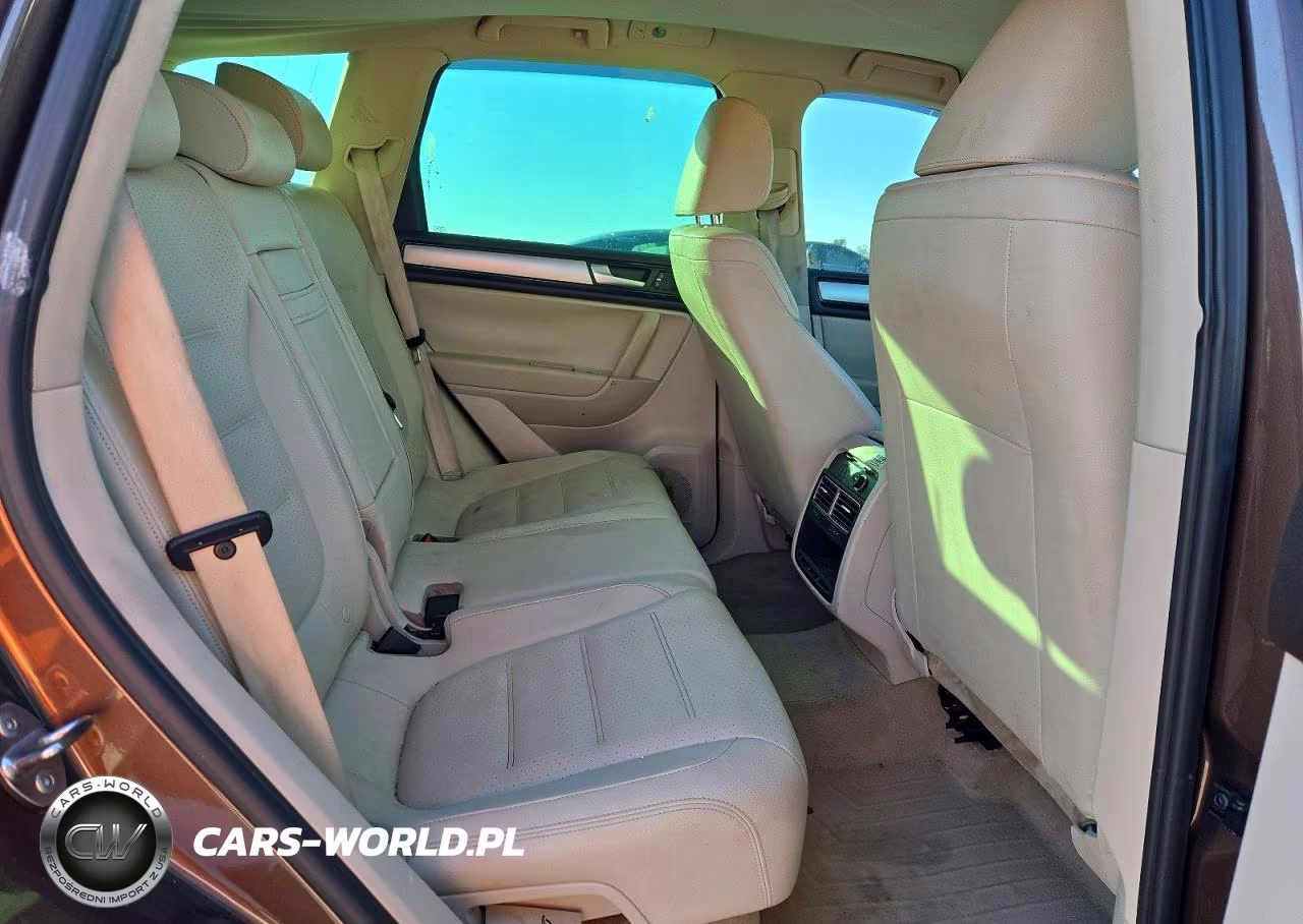2012 Volkswagen Touareg V6 Tdi VIN:WVGFK9BP3CD000800 - 11