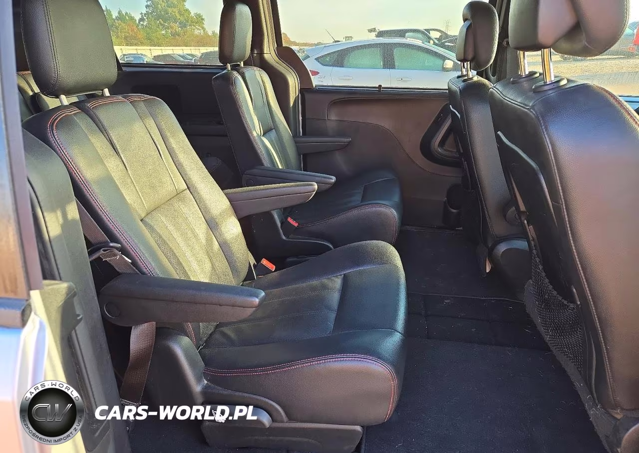 2018 Dodge Grand Caravan Gt VIN:2C4RDGEGXJR284979 - 11