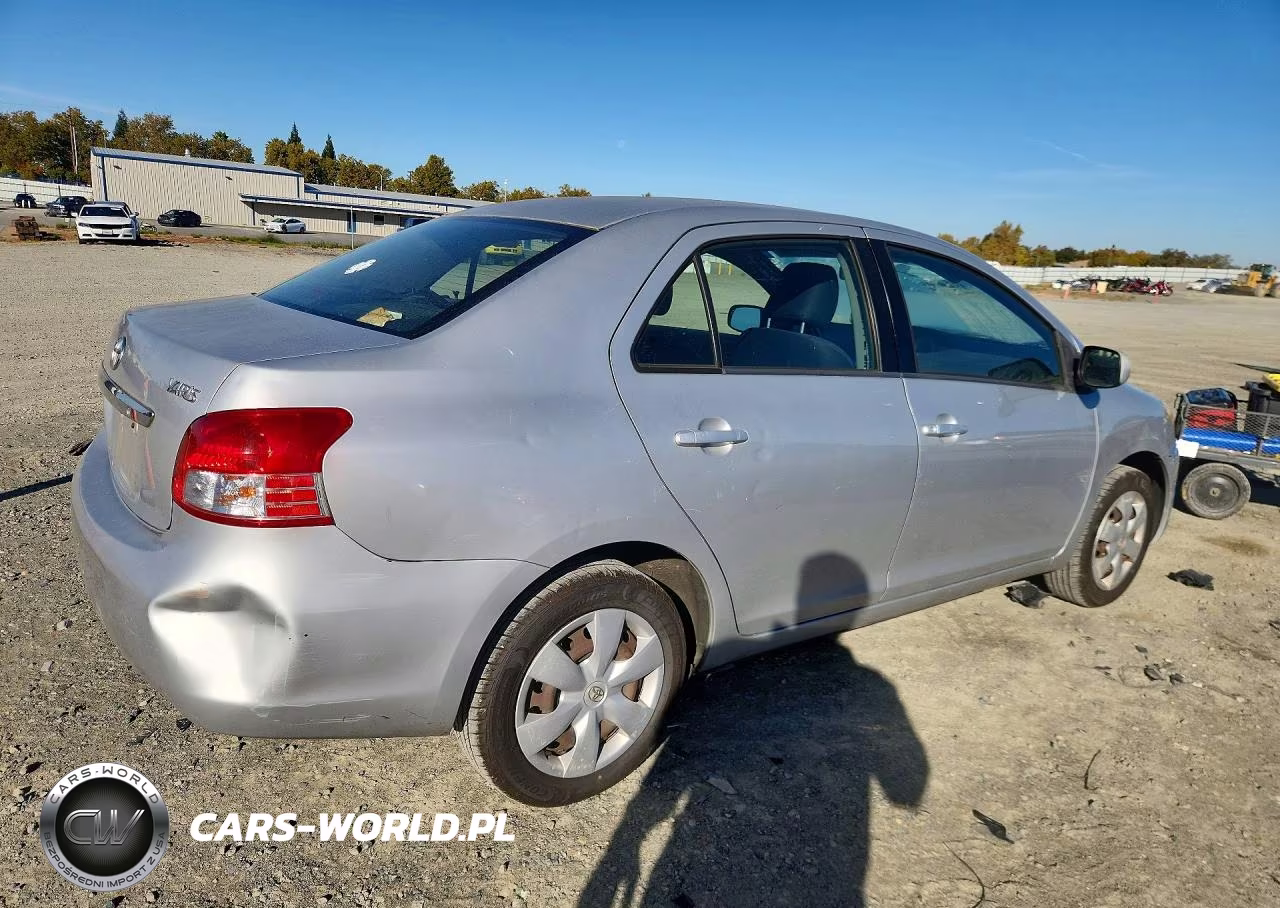 2007 Toyota Yaris Base VIN:JTDBT923871178304 - 3
