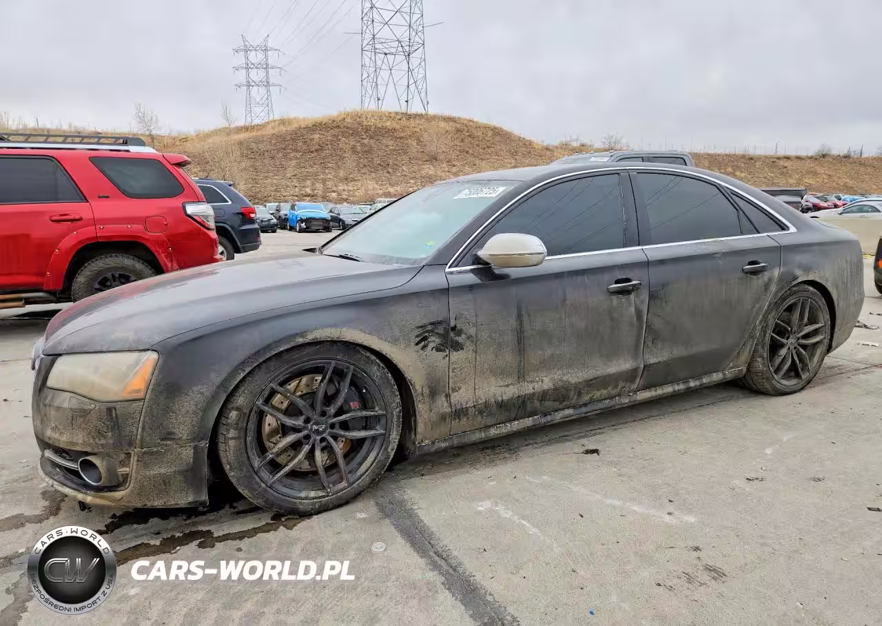 2013 Audi S8 Quattro