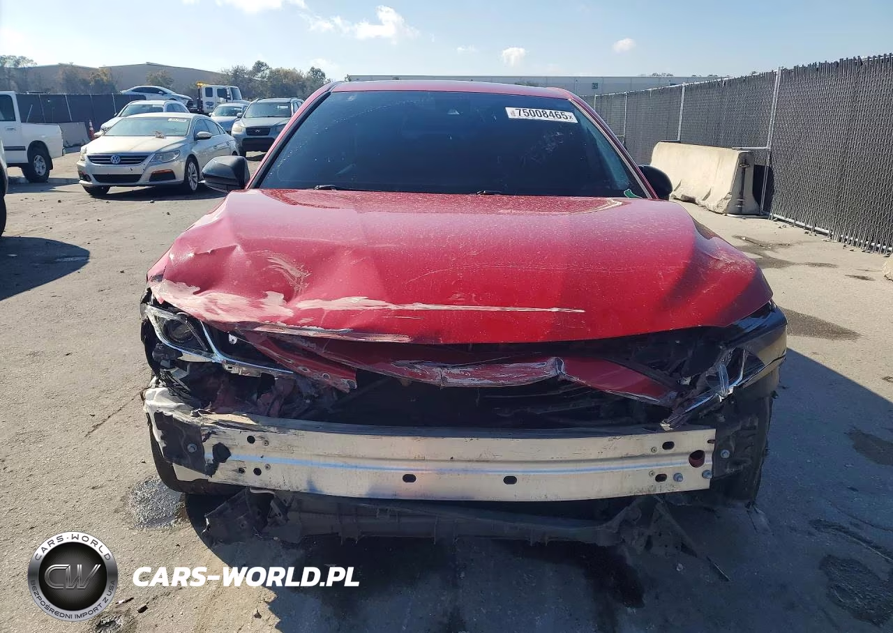2020 Toyota Camry Se VIN:4T1G11AK8LU332374 - 5