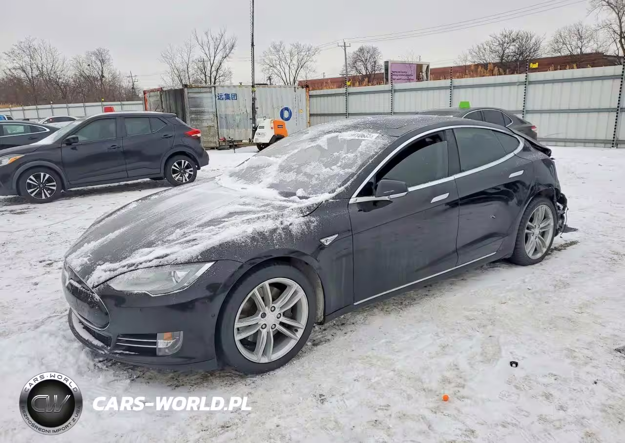 2015 Tesla Model S