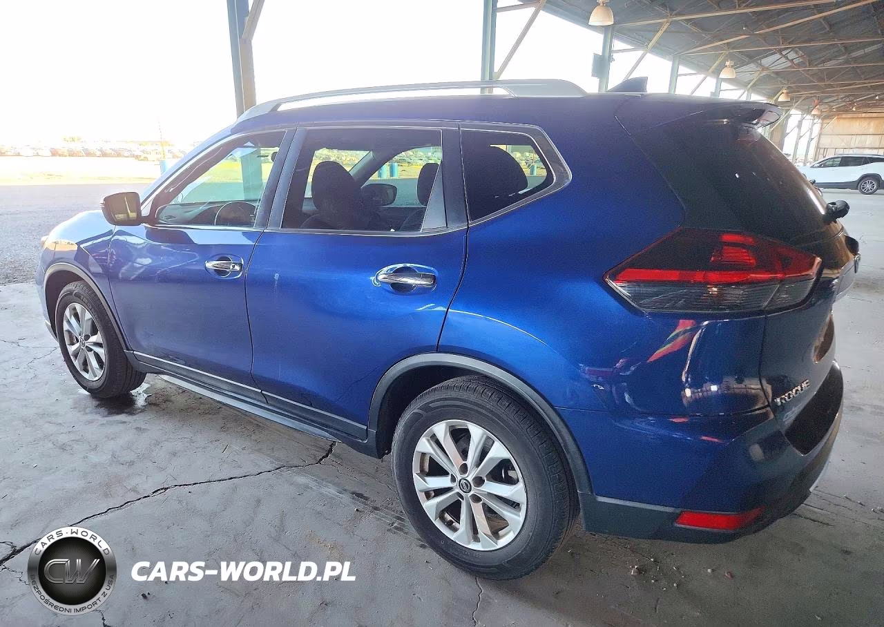 2018 Nissan Rogue S VIN:5N1AT2MT8JC852247 - 2