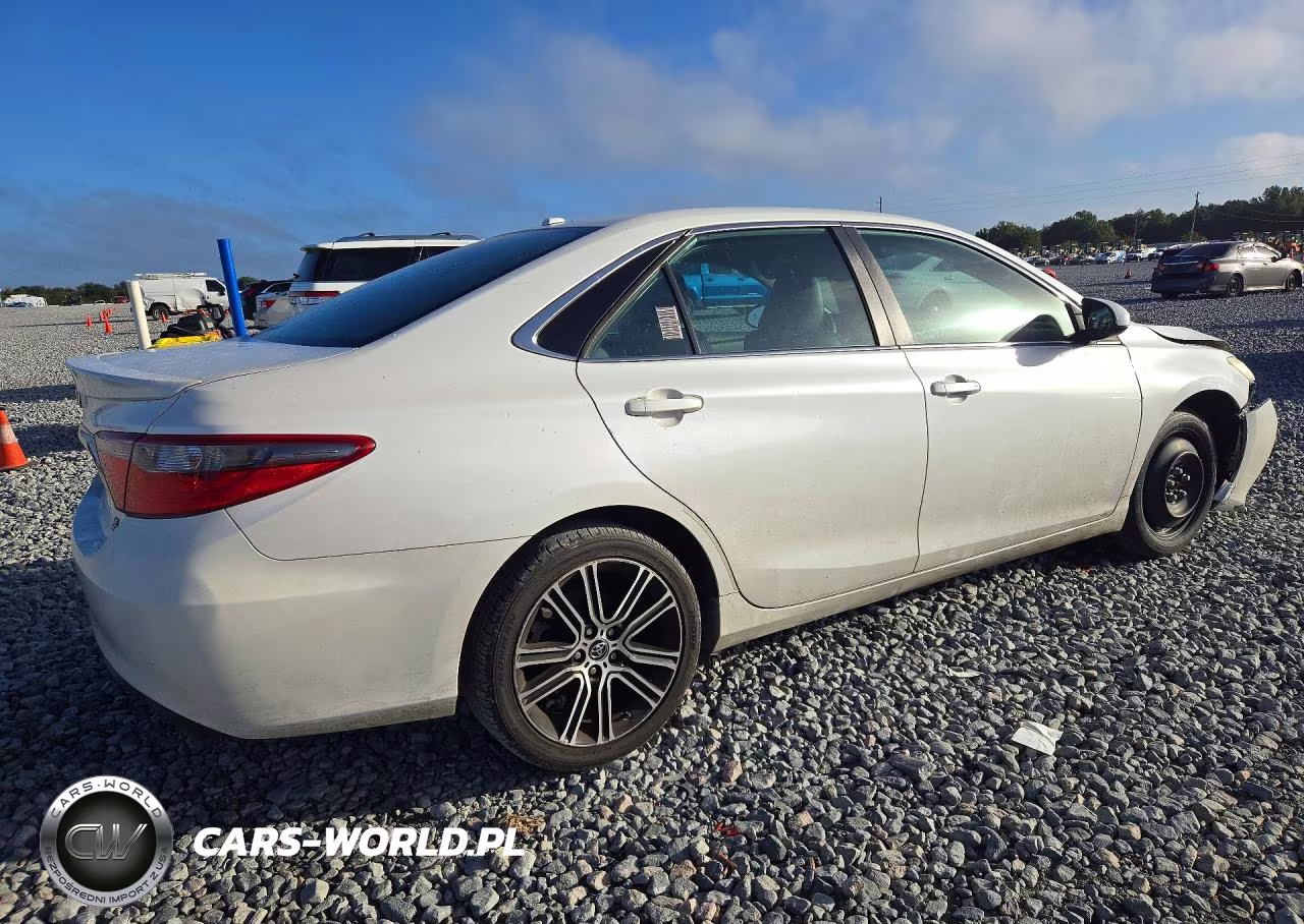 2016 Toyota Camry Special Edition VIN:4T1BF1FK6GU181545 - 3