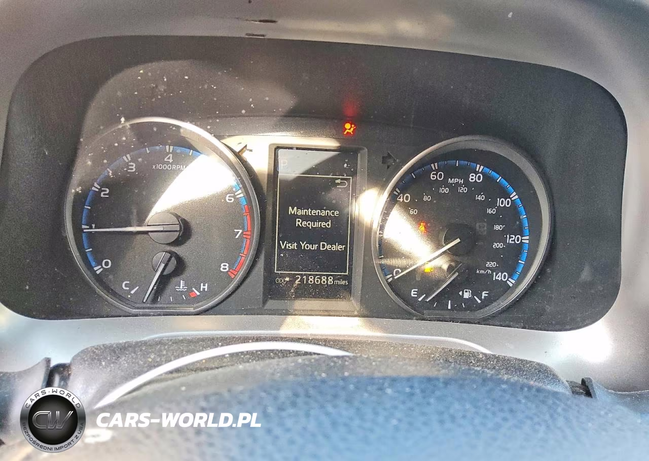 2018 Toyota Rav4 Le VIN:JTMBFREVXJD250713 - 9