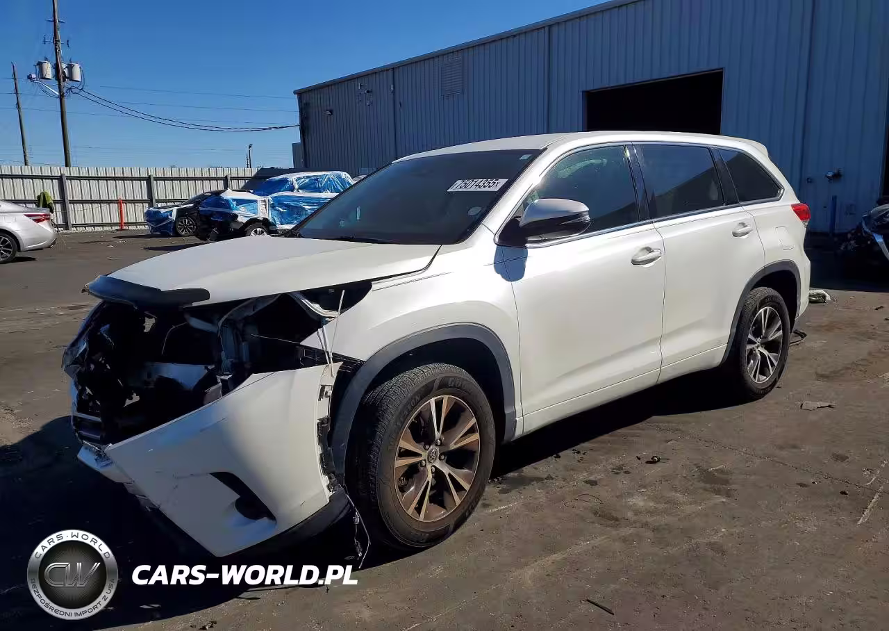 2017 Toyota Highlander Le