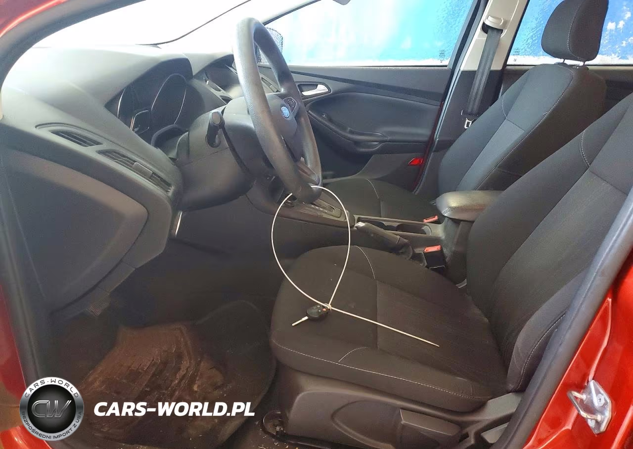 2018 Ford Focus Se VIN:1FADP3F25JL276879 - 7