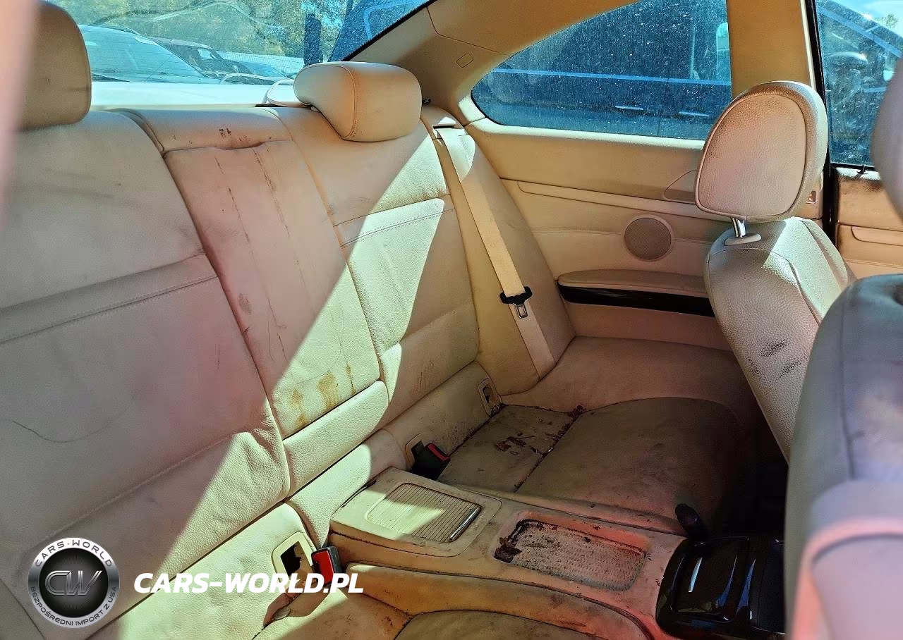 2010 BMW 328 Xi VIN:WBAWC3C52AP470482 - 10