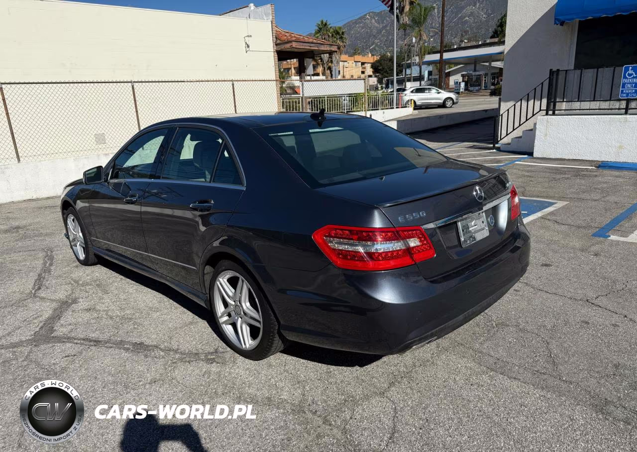 2011 Mercedes-Benz E 550 4Matic VIN:WDDHF9AB1BA364646 - 3