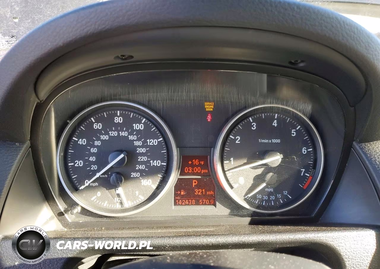 2013 BMW X1 xDrive28I VIN:WBAVL1C57DVR84246 - 9