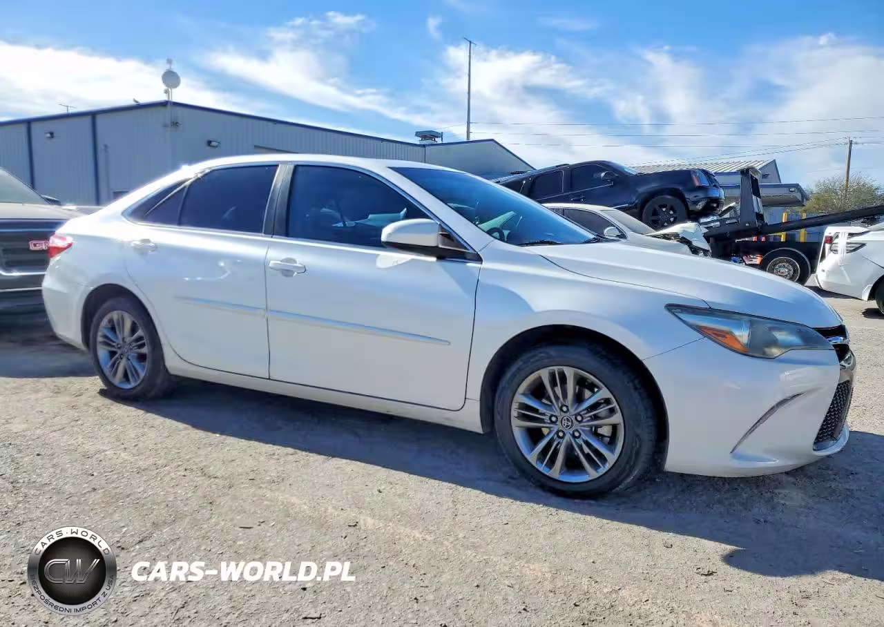 2016 Toyota Camry Se VIN:4T1BF1FK1GU265756 - 4