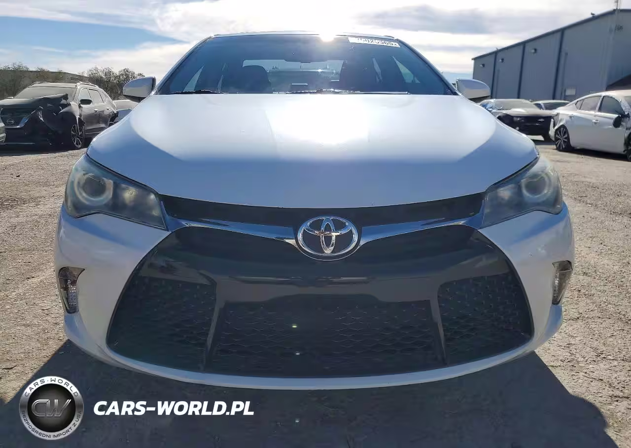 2016 Toyota Camry Se VIN:4T1BF1FK1GU265756 - 5