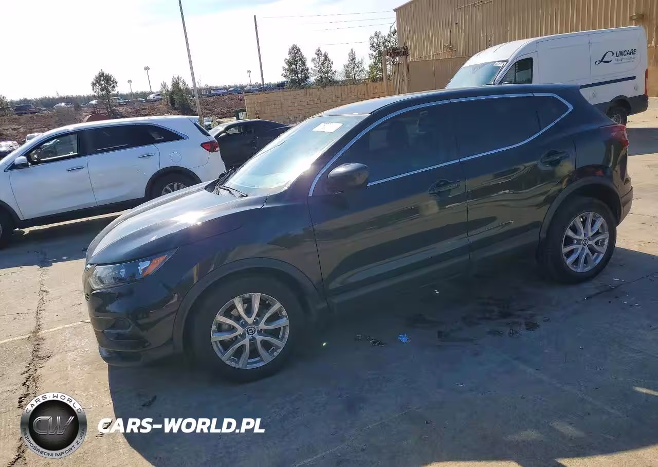 2022 Nissan Rogue Sport S