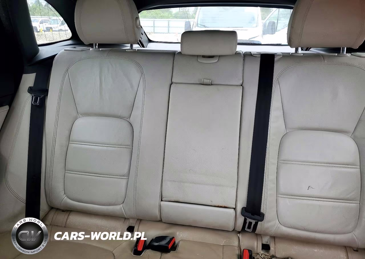 2018 Jaguar F-Pace Prestige VIN:SADCK2FX0JA280400 - 10