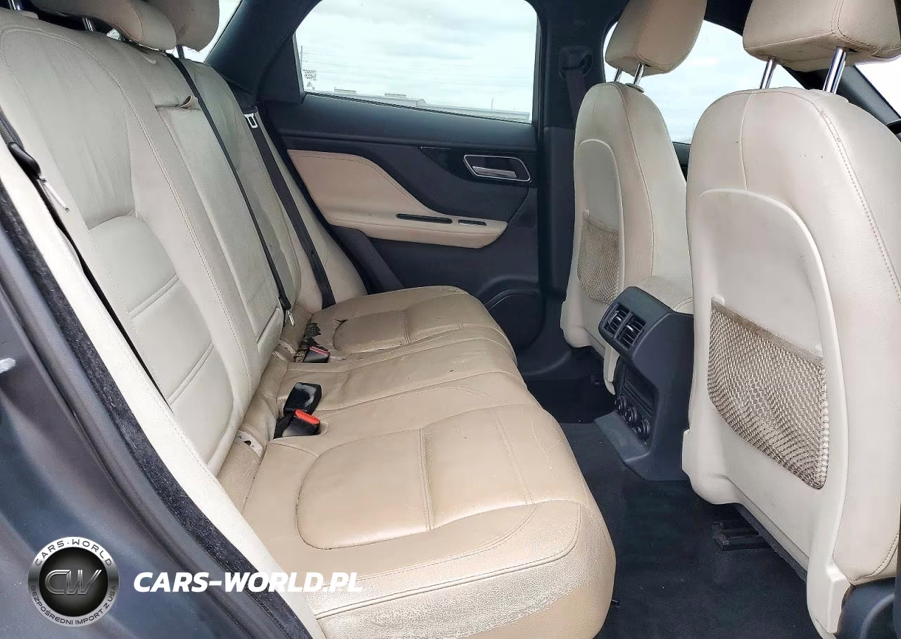 2018 Jaguar F-Pace Prestige VIN:SADCK2FX0JA280400 - 11