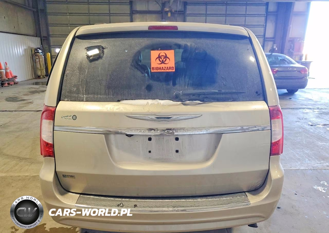 2015 Chrysler Town & Country Touring VIN:2C4RC1BG4FR510395 - 6
