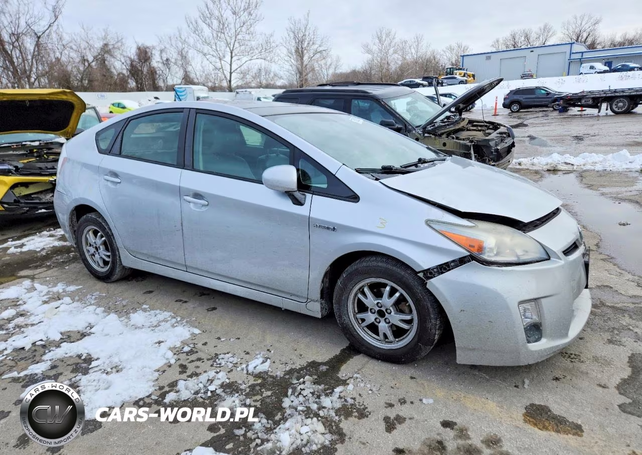 2011 Toyota Prius VIN:JTDKN3DU3B5296730 - 4