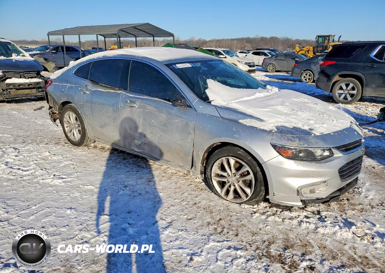2016 Chevrolet Malibu Lt VIN:1G1ZE5ST6GF247083 - 4