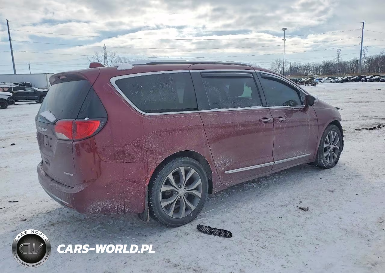 2020 Chrysler Pacifica Limited VIN:2C4RC1GG0LR240649 - 3