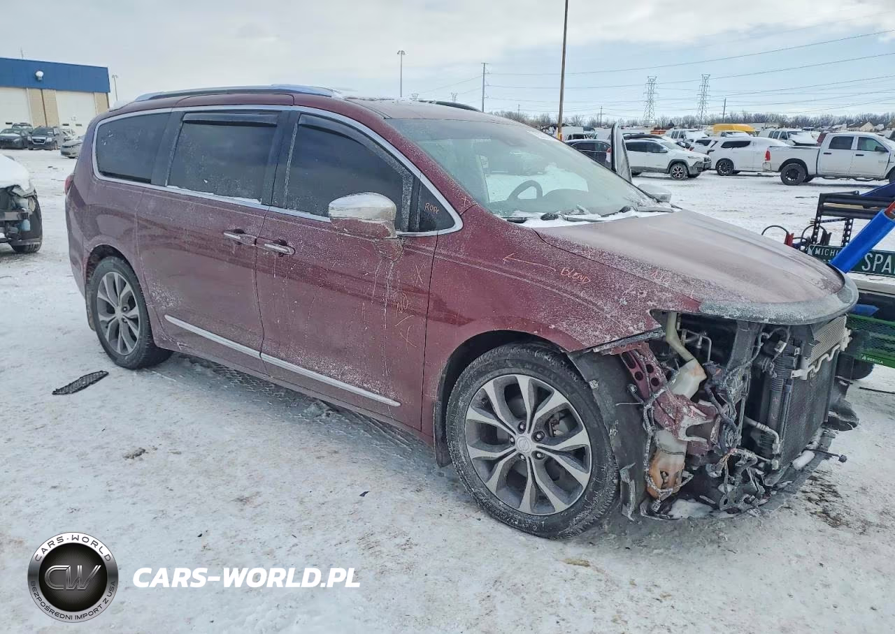 2020 Chrysler Pacifica Limited VIN:2C4RC1GG0LR240649 - 4