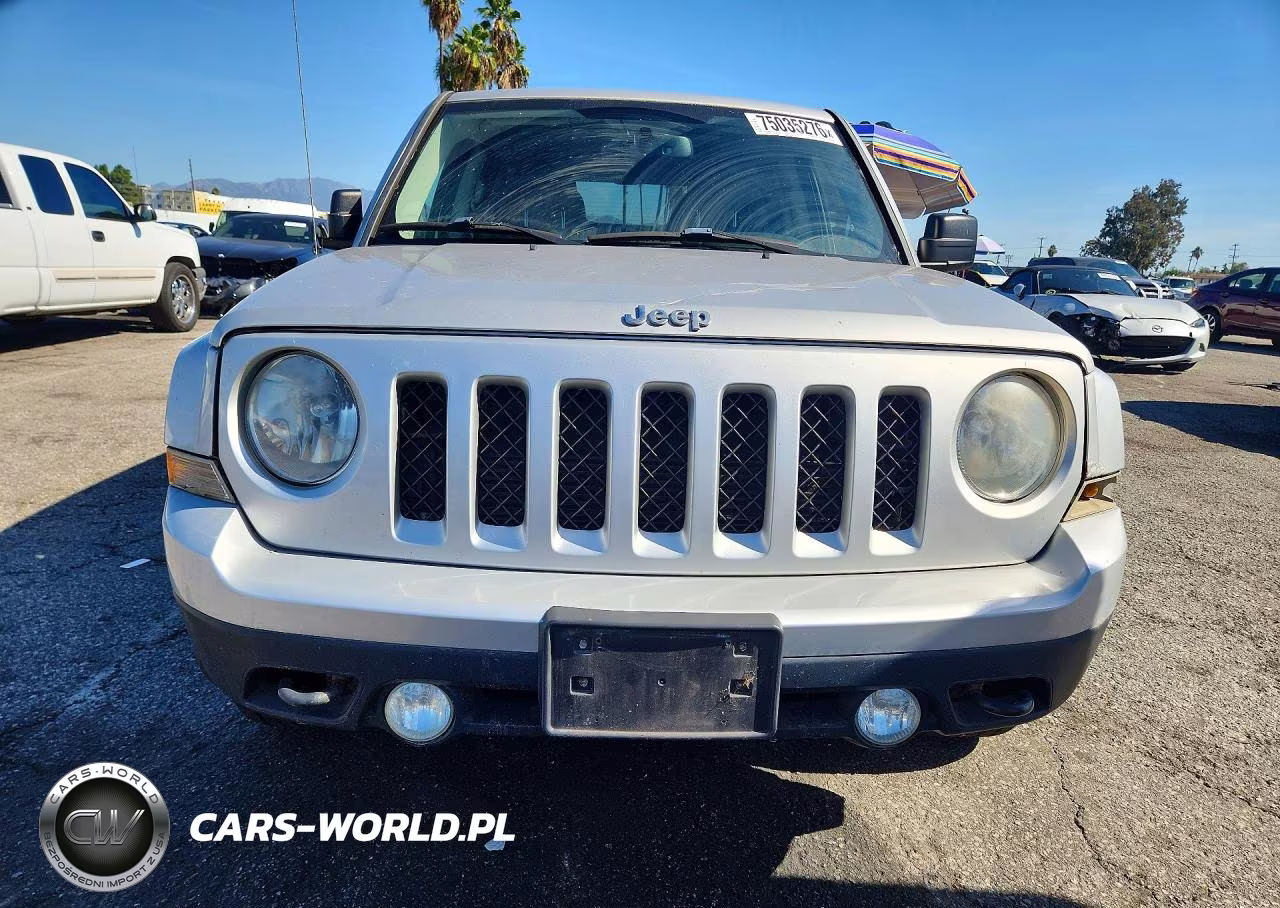 2012 Jeep Patriot Latitude VIN:1C4NJRFB4CD650530 - 5