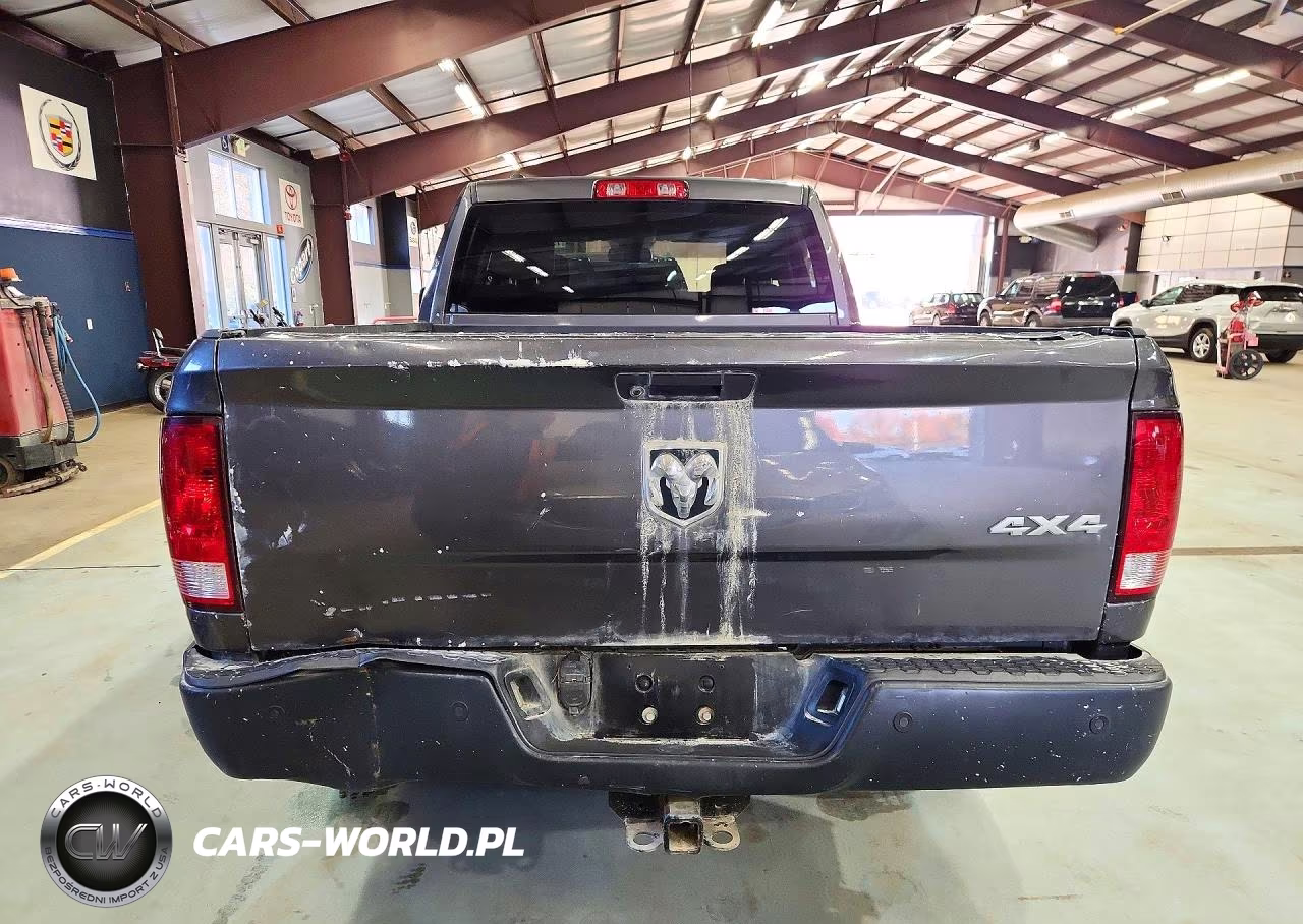 2019 Ram 1500 Classic Tradesman VIN:1C6RR7FT5KS602091 - 6