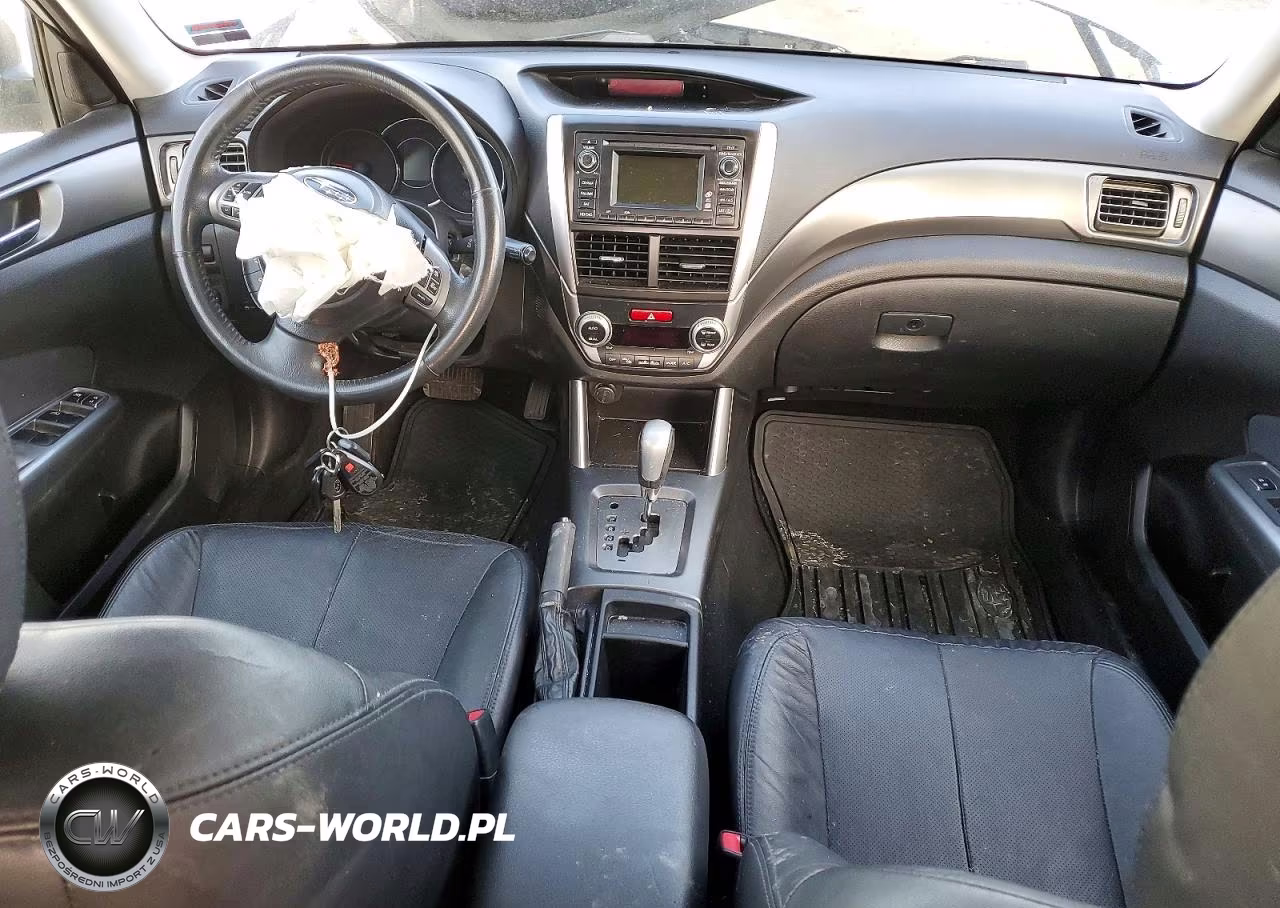 2011 Subaru Forester Touring VIN:JF2SHAGC0BH747563 - 8