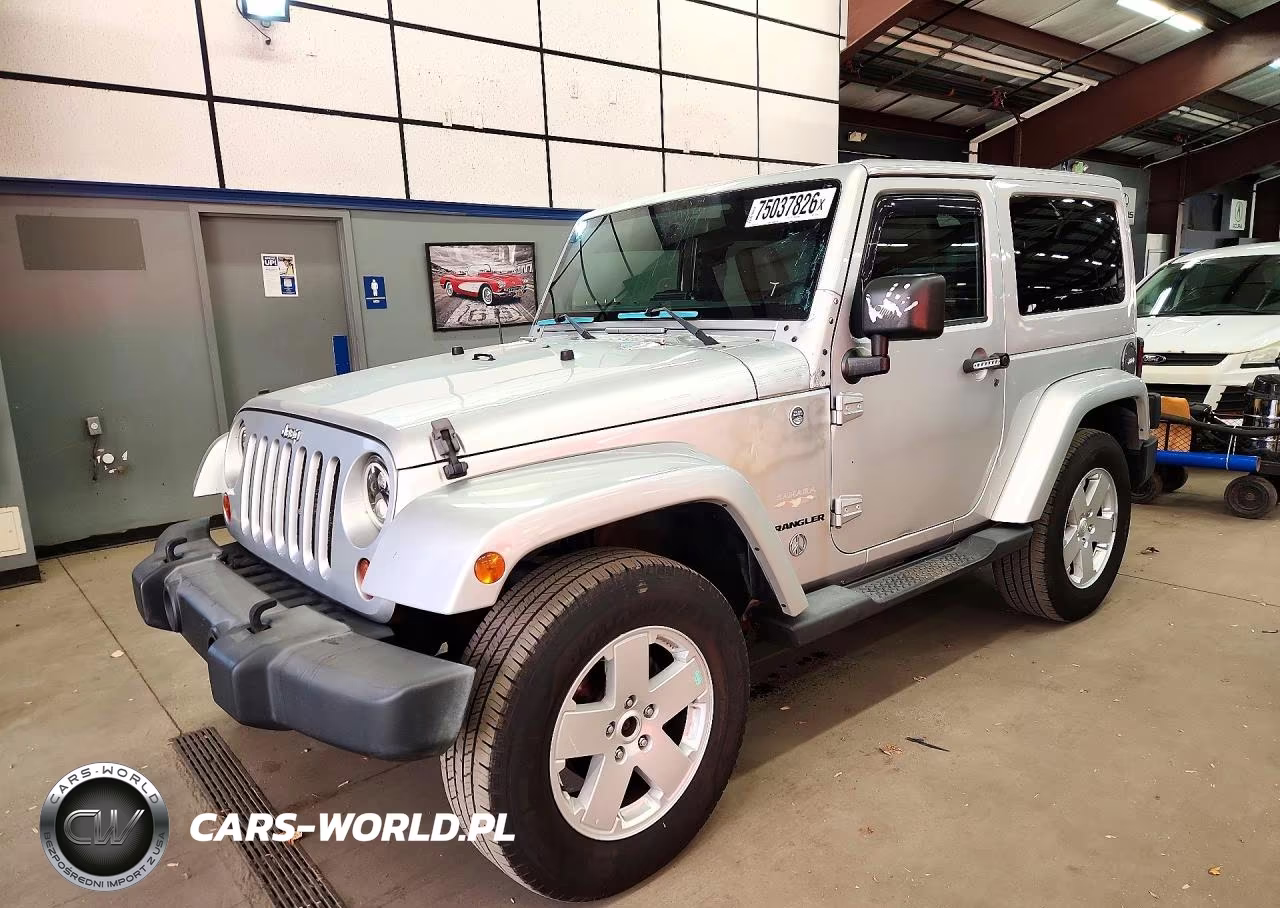 2012 Jeep Wrangler Sahara – zdjęcie 1 z 12