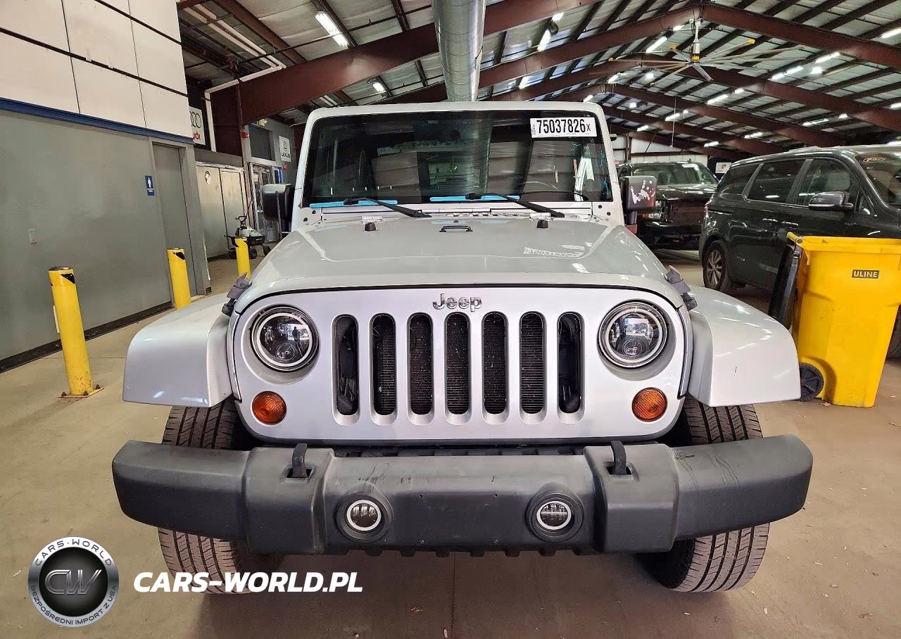 2012 Jeep Wrangler Sahara VIN:1C4GJWBG1CL105951 - 5