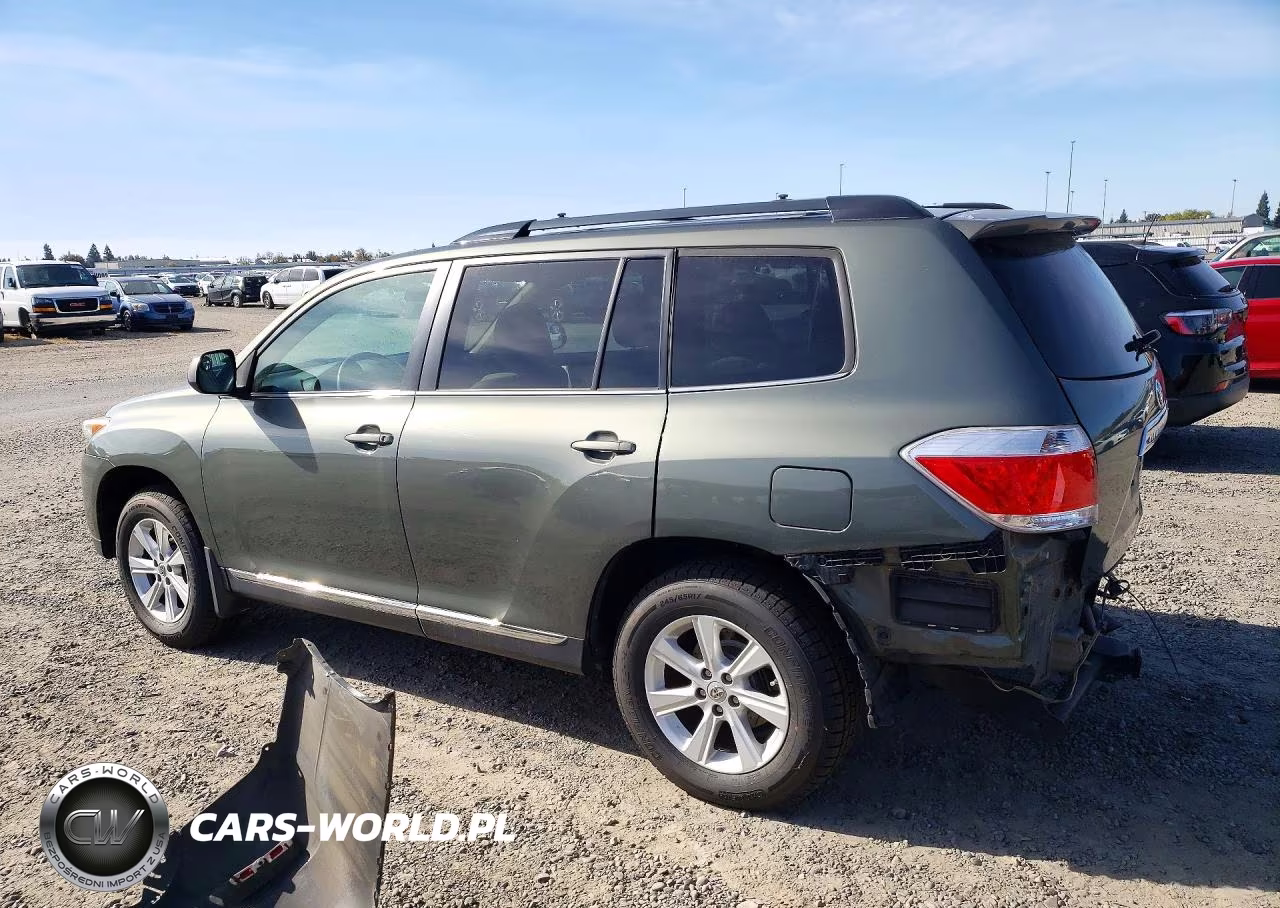 2013 Toyota Highlander Plus VIN:5TDBK3EH8DS184996 - 2