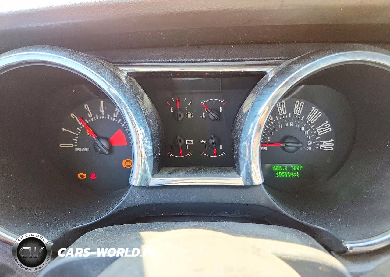 2005 Ford Mustang VIN:1ZVFT80NX55225528 - 9