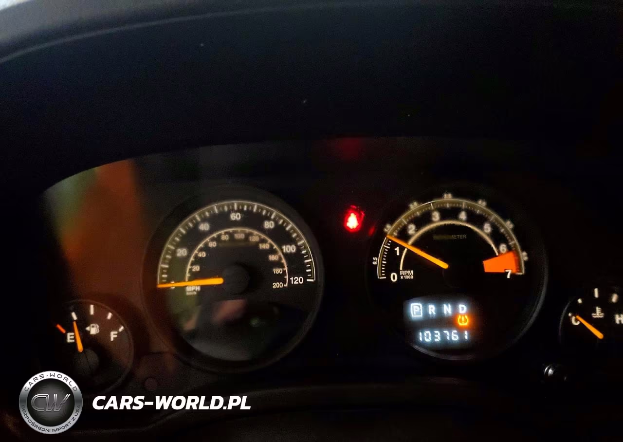 2015 Jeep Patriot Latitude VIN:1C4NJRFB6FD269914 - 9