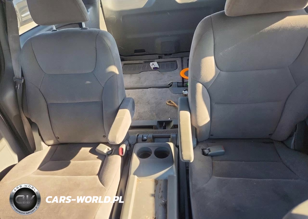 2010 Honda Odyssey Ex VIN:5FNRL3H59AB093555 - 10