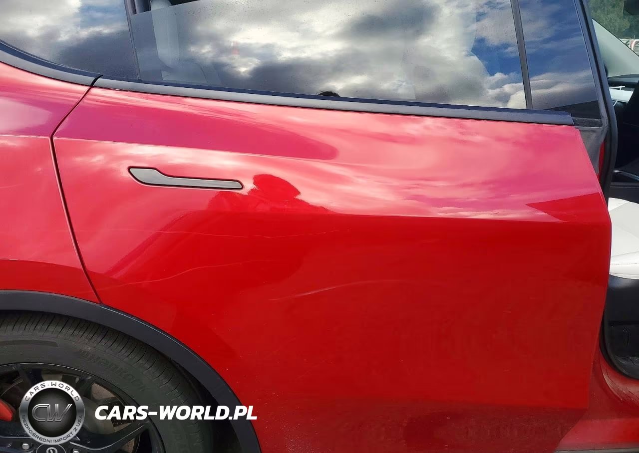 2022 Tesla Model Y VIN:7SAYGDEF8NF545846 - 11