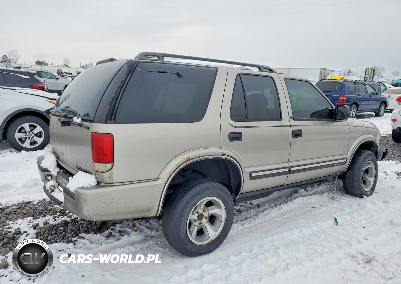 2001 Chev Blazer VIN:1GNDT13W01K232576 - 3