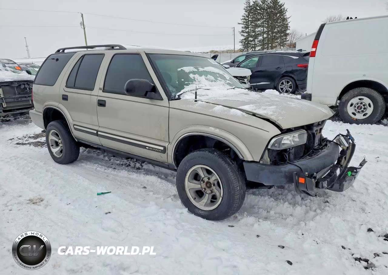 2001 Chev Blazer VIN:1GNDT13W01K232576 - 4