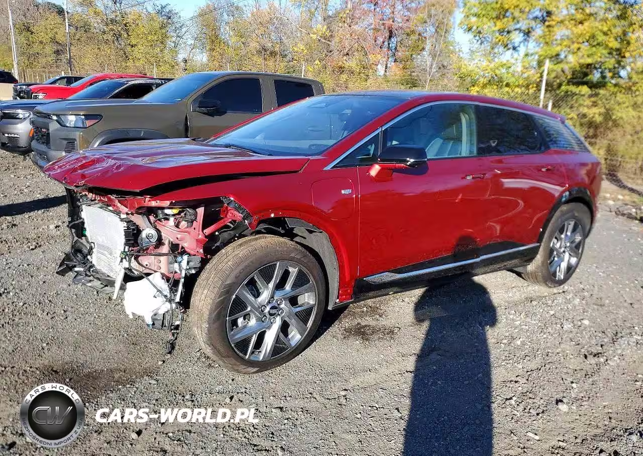 2025 Cadillac Optiq Luxury