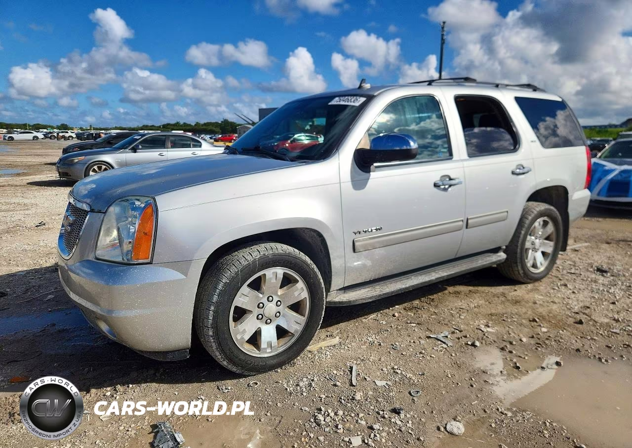 2013 GMC Yukon Slt VIN:1GKS1CE09DR318866 - 1