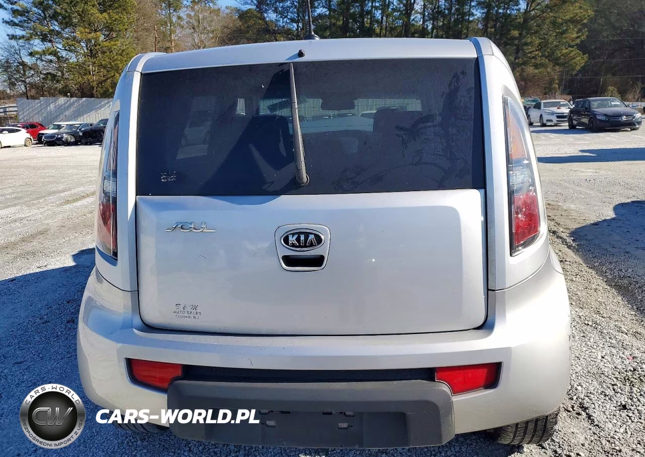 2011 Kia Soul + VIN:KNDJT2A23B7309155 - 6
