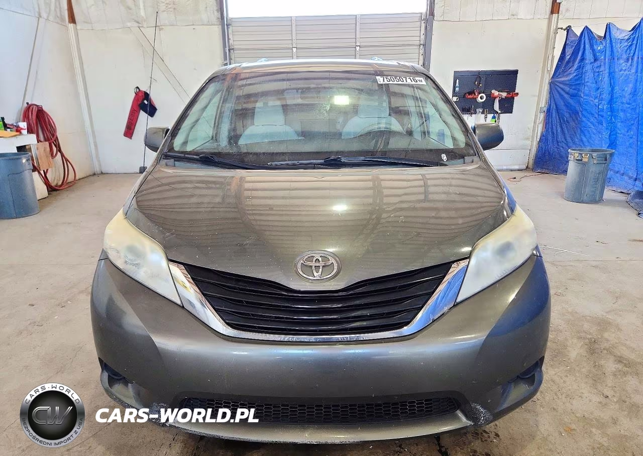 2013 Toyota Sienna Le VIN:5TDKK3DC8DS330304 - 5