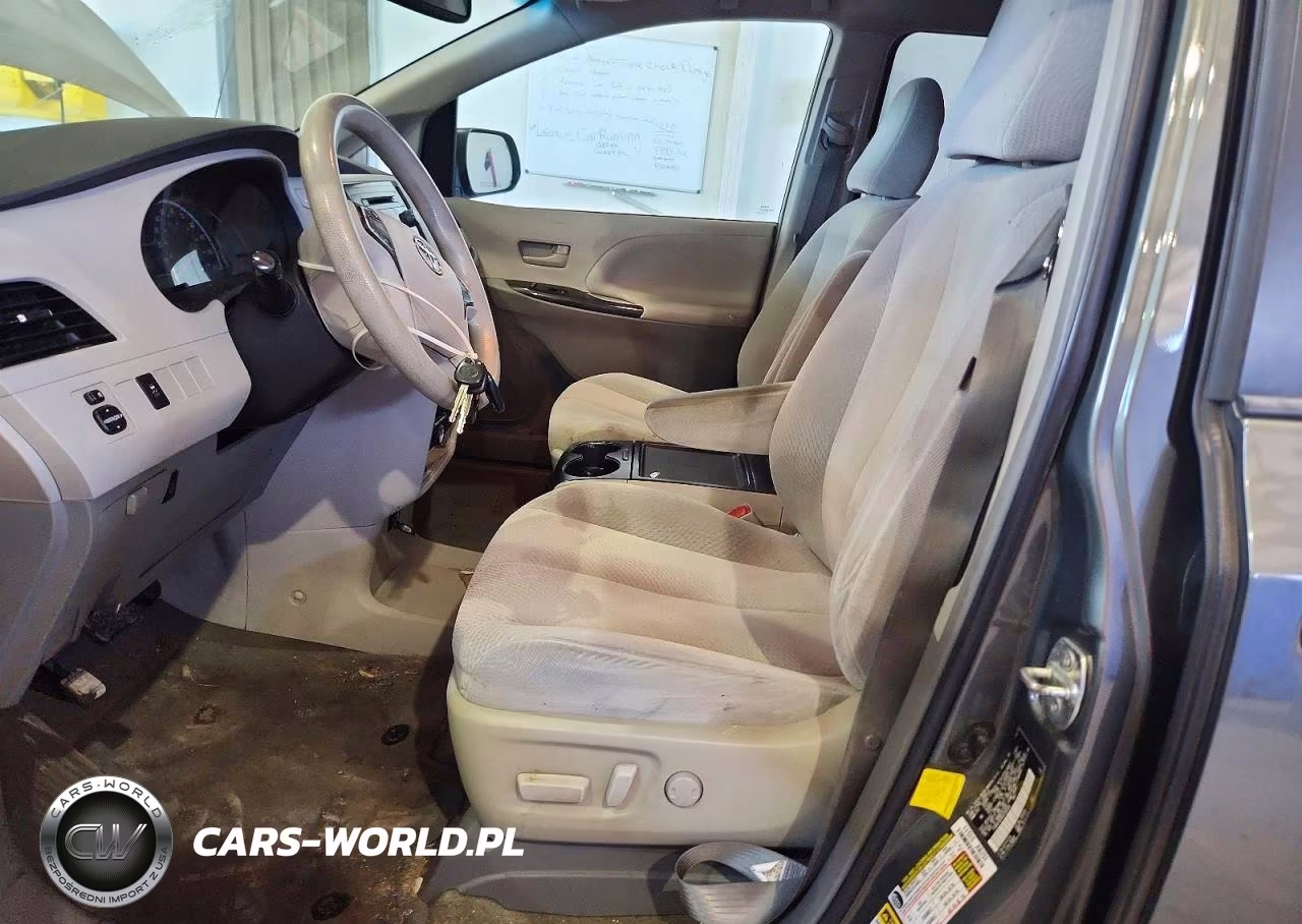 2013 Toyota Sienna Le VIN:5TDKK3DC8DS330304 - 7