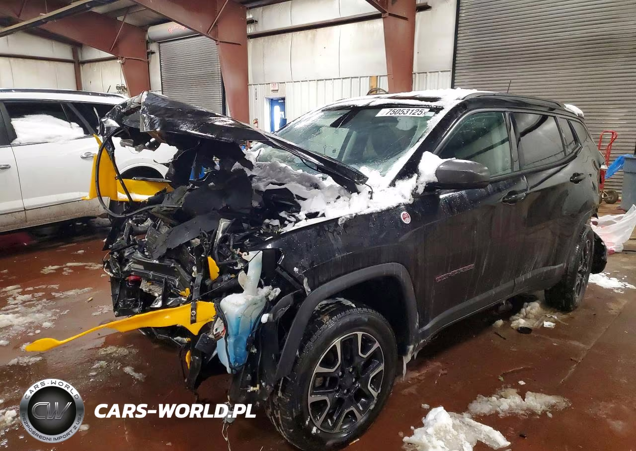 2018 Jeep Compass Trailhawk – zdjęcie 1 z 14