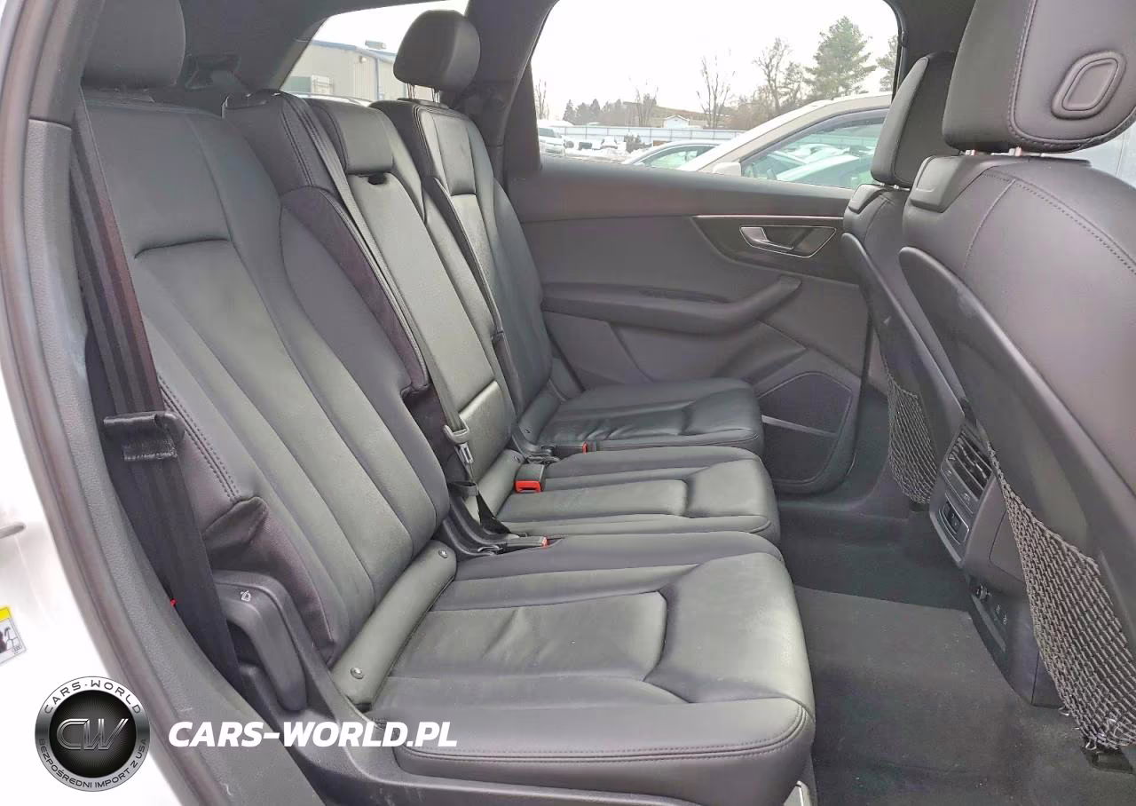 2021 Audi Q7 Premium Plus VIN:WA1LXAF75MD037198 - 11