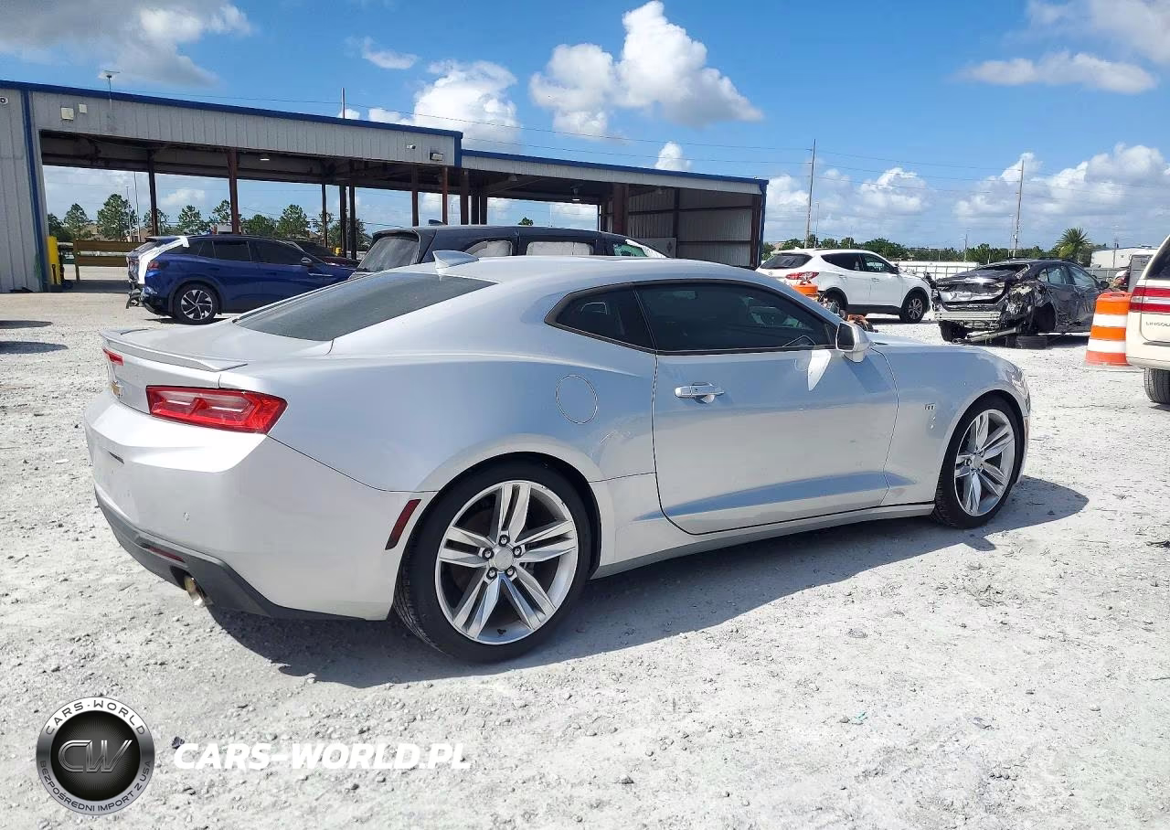 2018 Chevrolet Camaro Lt VIN:1G1FD1RS3J0133550 - 3