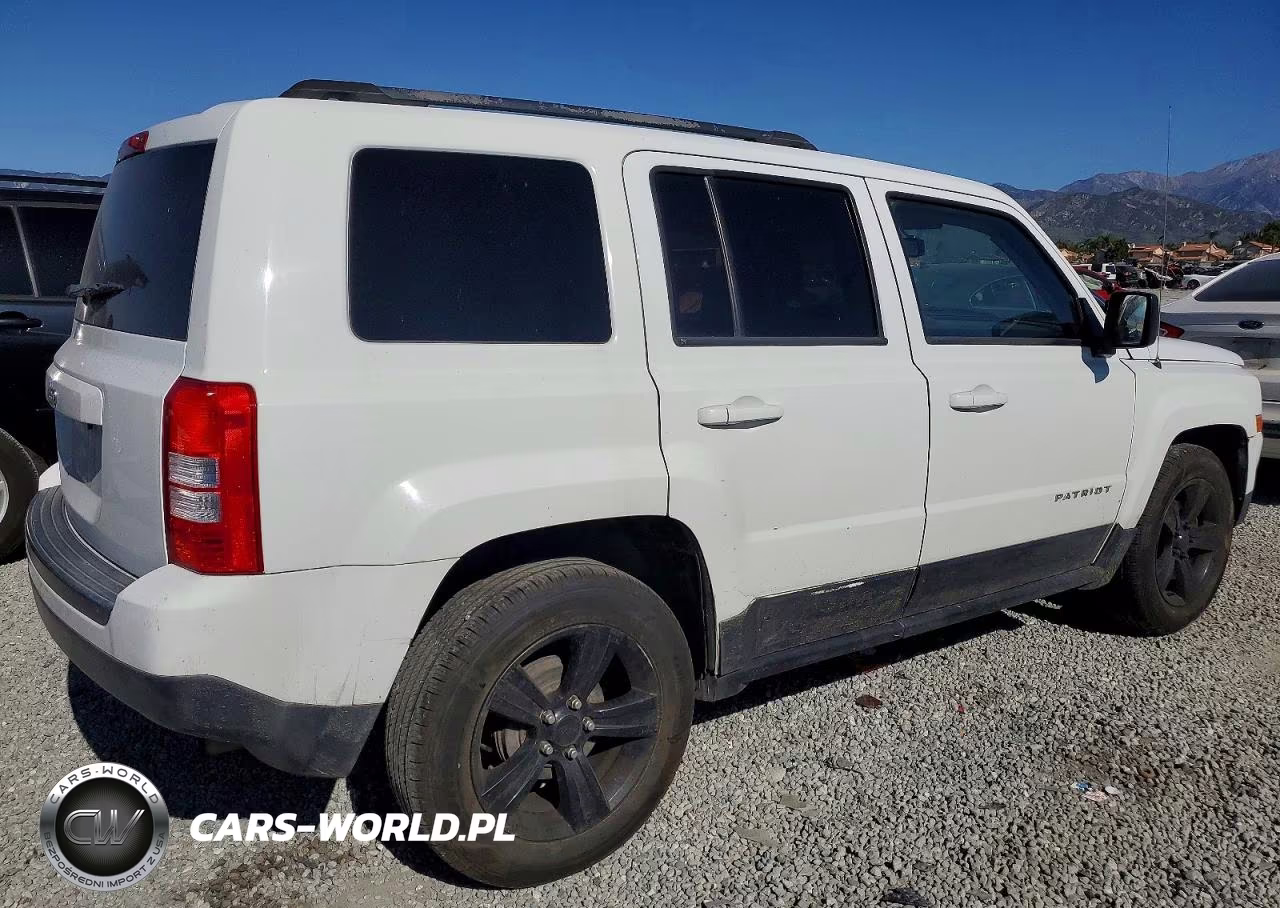 2016 Jeep Patriot Sport VIN:1C4NJPBA2GD528028 - 3