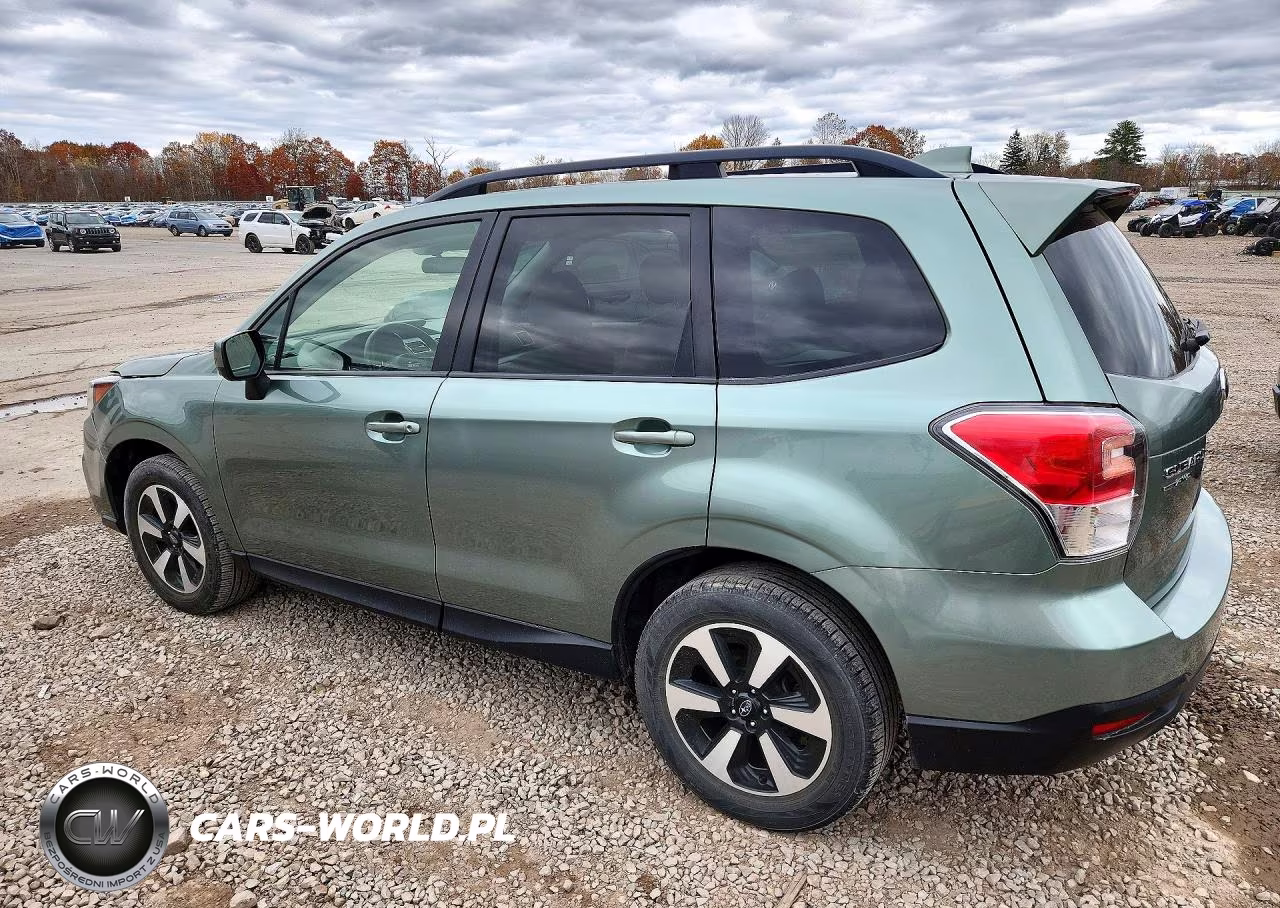 2018 Subaru Forester 2.5I Premium VIN:JF2SJAGC3JH574415 - 2