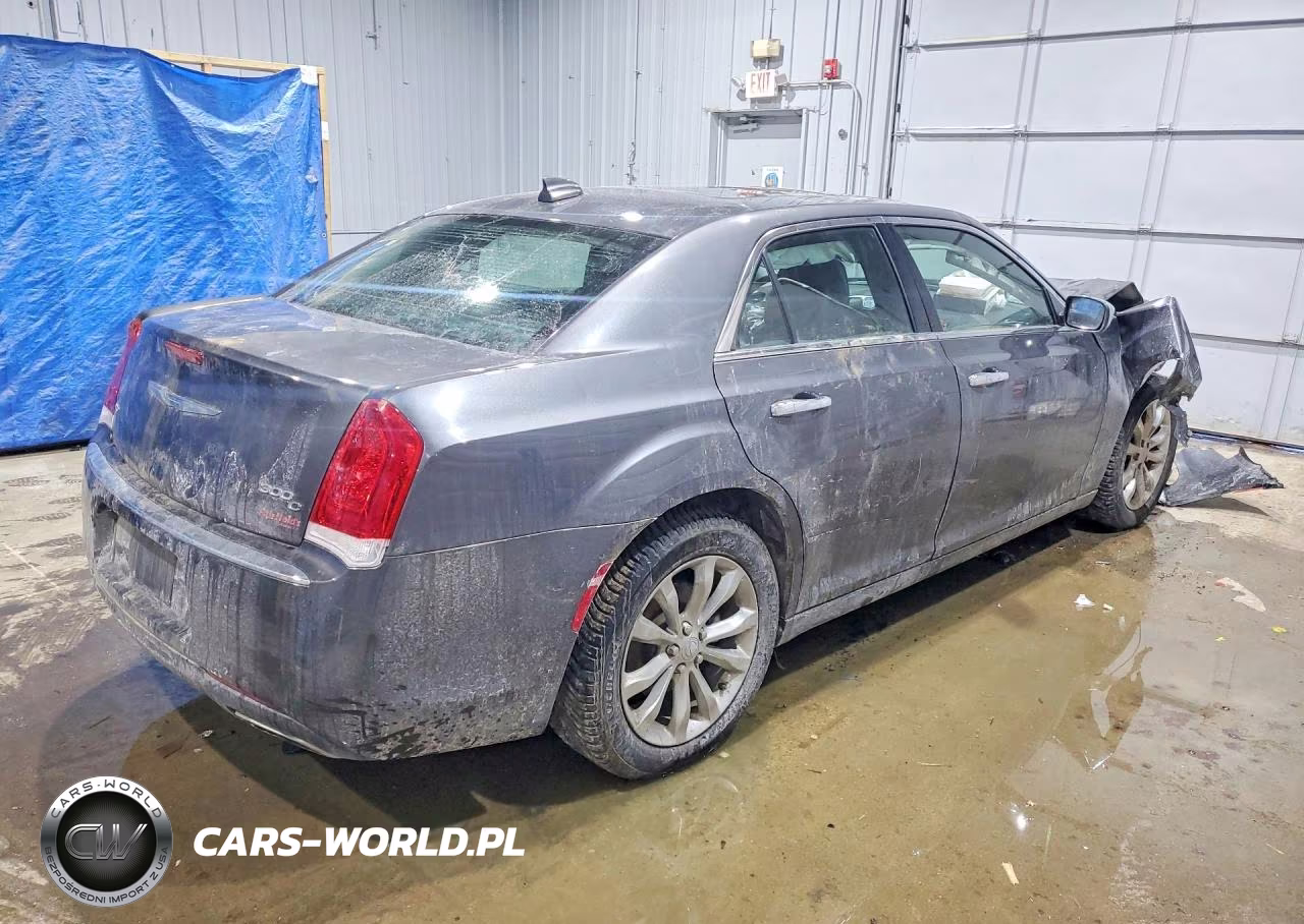 2017 Chrysler 300C VIN:2C3CCAKG5HH566770 - 3