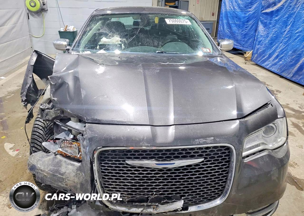2017 Chrysler 300C VIN:2C3CCAKG5HH566770 - 5