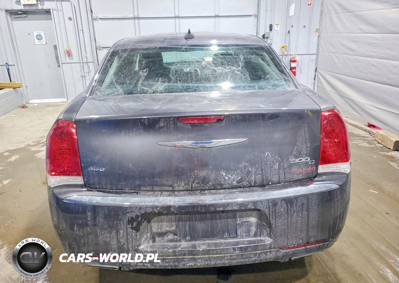 2017 Chrysler 300C VIN:2C3CCAKG5HH566770 - 6